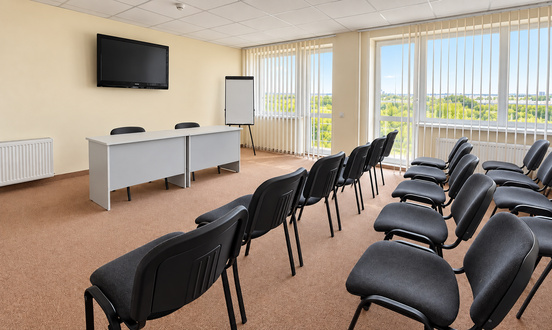 Конференц-сервис в гостинице «Спортивная»: услуги пользования конференц-залом в Симферополе